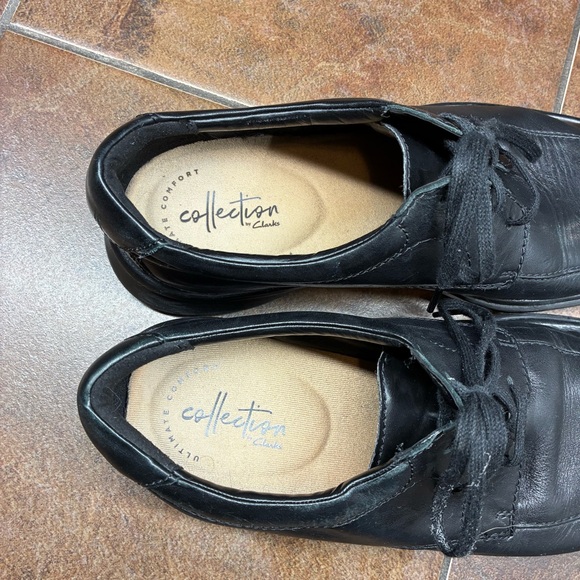 Clarks Black Leather Oxfords Lace Up - Picture 2 of 4